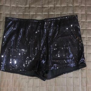 Sequence black shorts